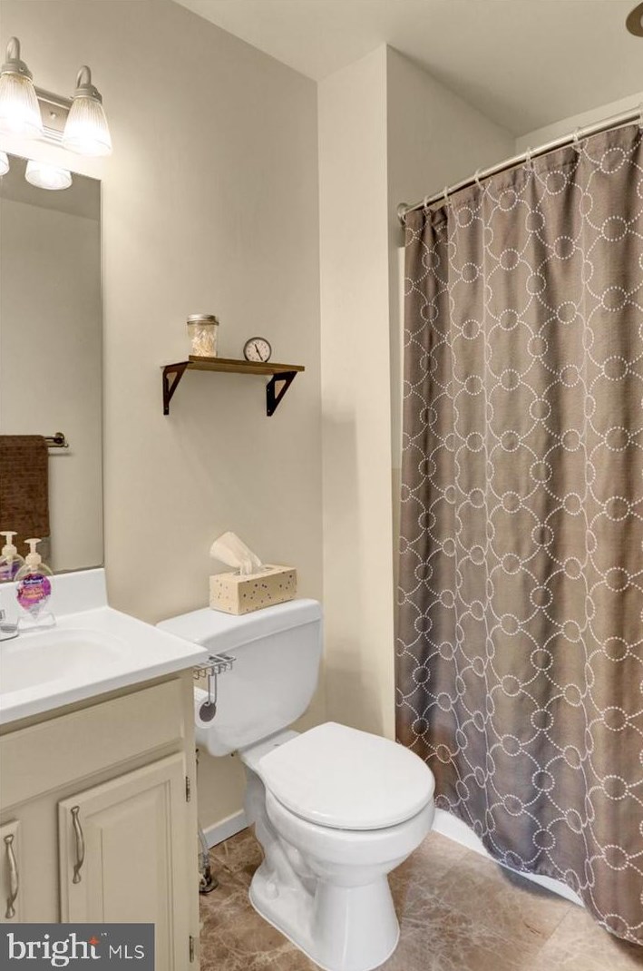 10 Lenape Ln, Douglassville PA  19518-1556 exterior