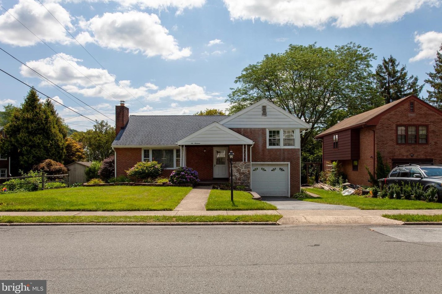 619 Penndale Ave, Reading, PA 19606-1628