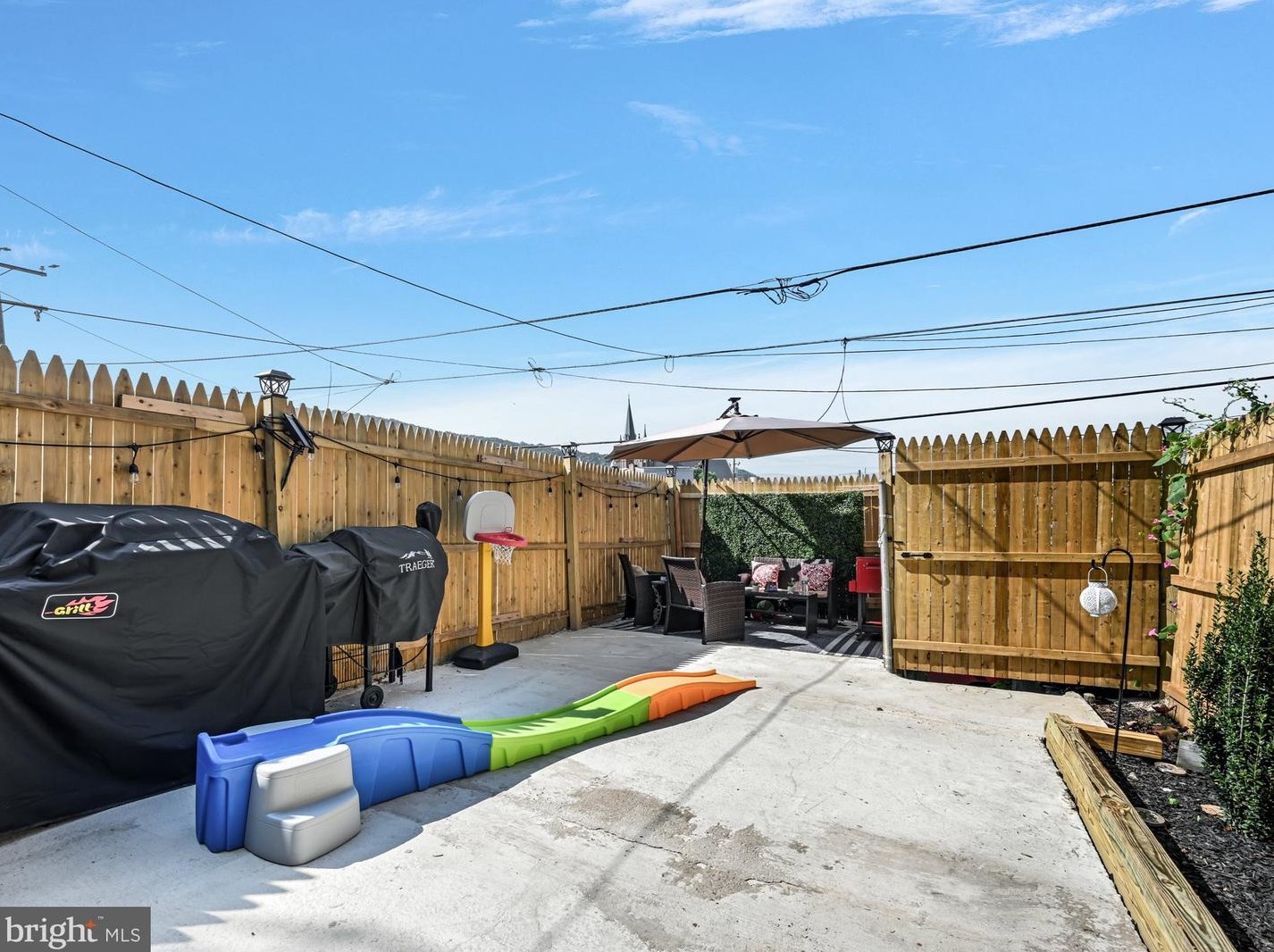 1232 Perkiomen Ave, Reading PA  19602-1319 exterior