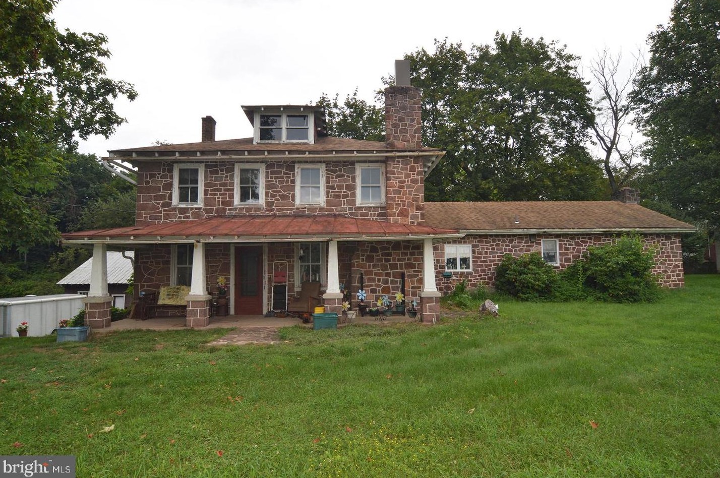1085 Kurtz Mill Rd, Hummels Store, PA 19540