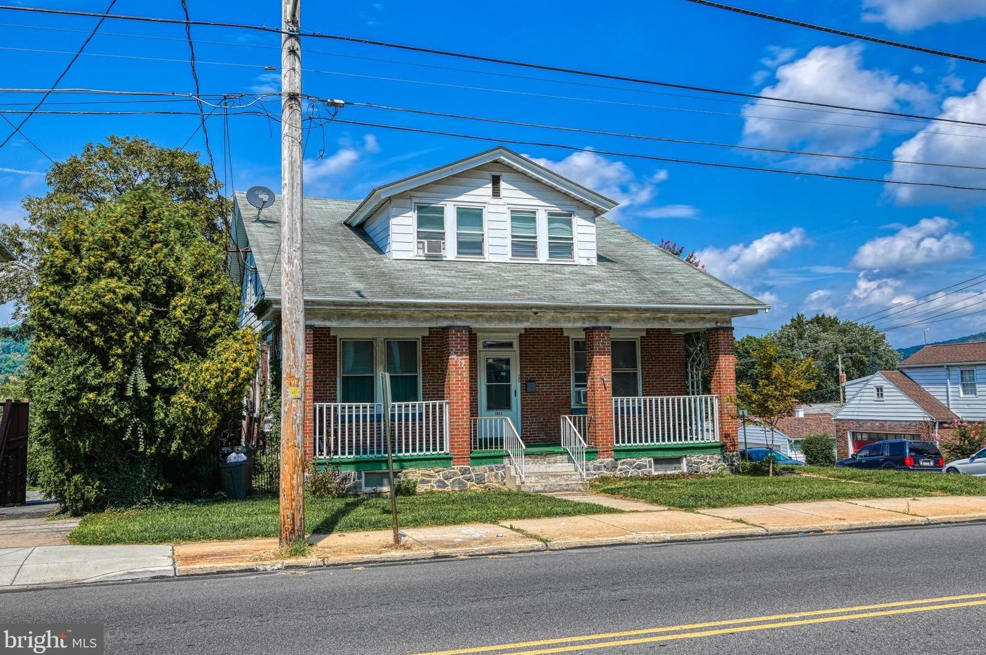 2653 Perkiomen Ave, Reading, PA 19606-2001