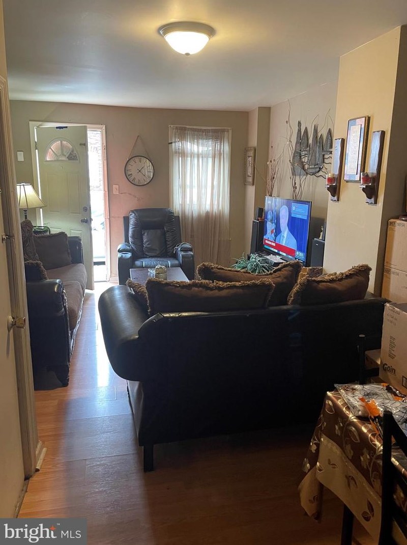 328 11th St, Reading, PA 19604-2904