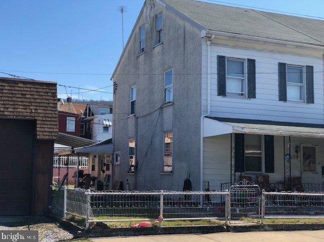 1539 9th St, Reading, PA 19604-1803