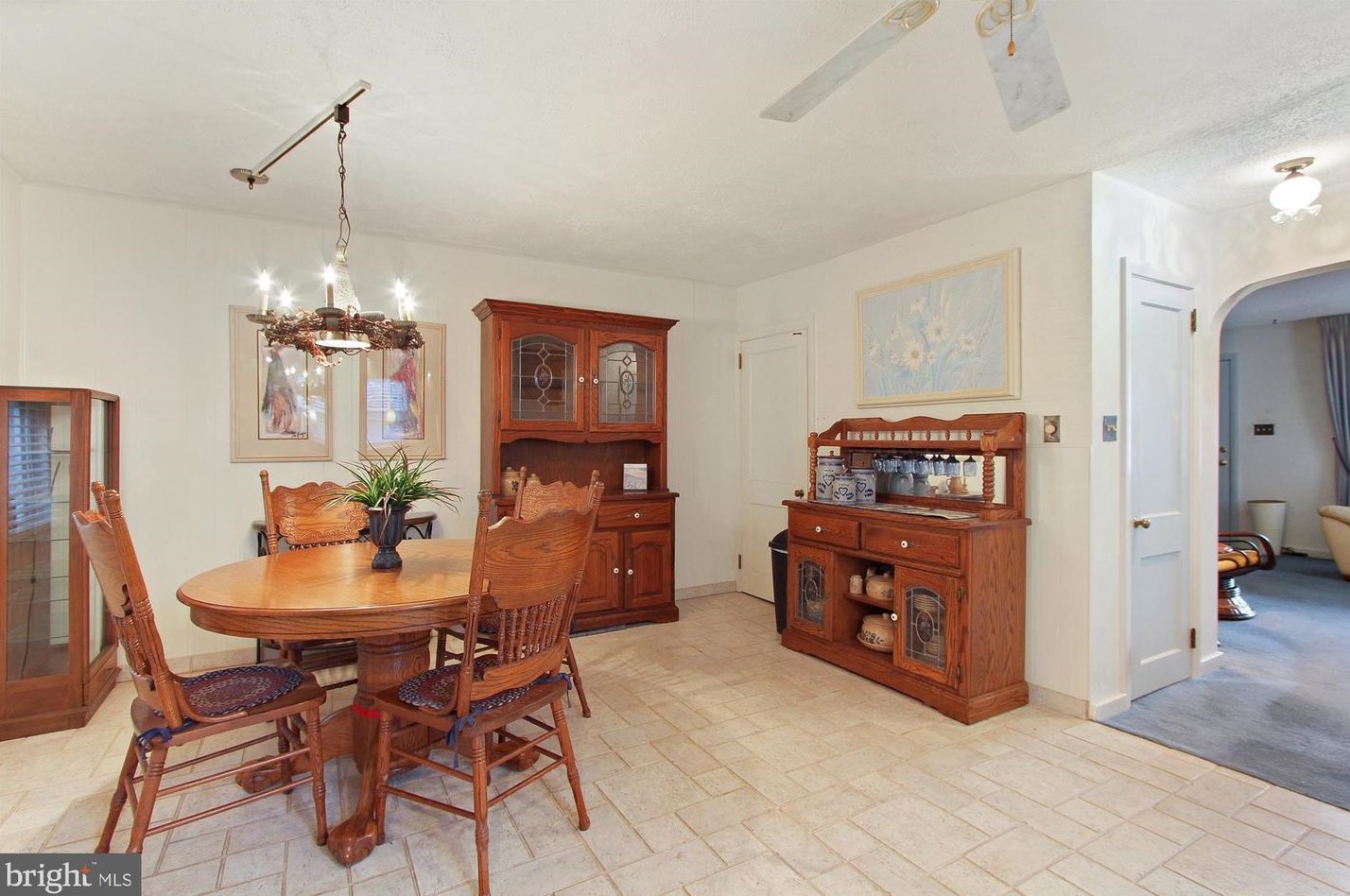 1126 Carsonia Ave, Reading PA  19606-1208 exterior