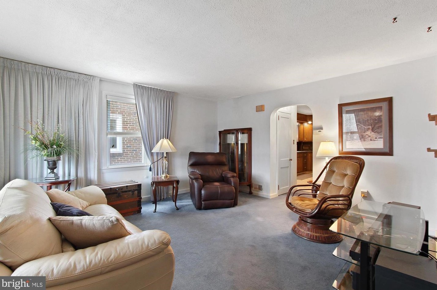 1126 Carsonia Ave, Reading PA  19606-1208 exterior