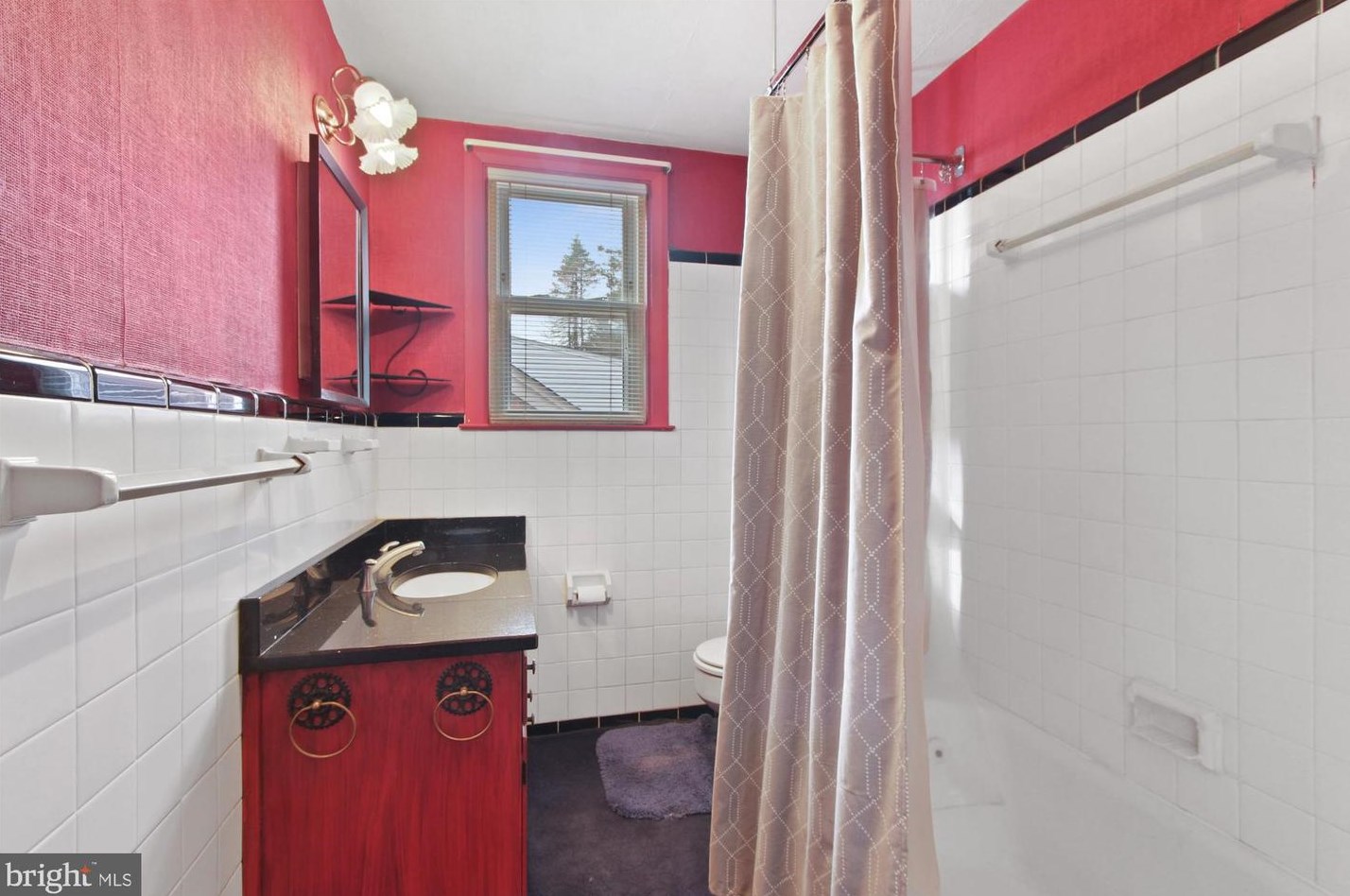 1126 Carsonia Ave, Reading PA  19606-1208 exterior