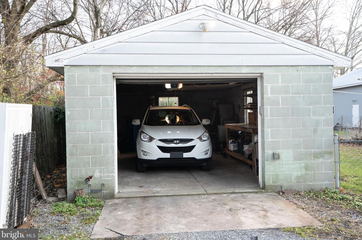 118 Water St, Reading, PA 19605-1211