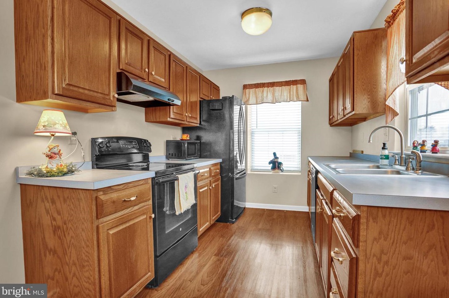 1007 Amity Cir, Reading PA  19605-3257 exterior