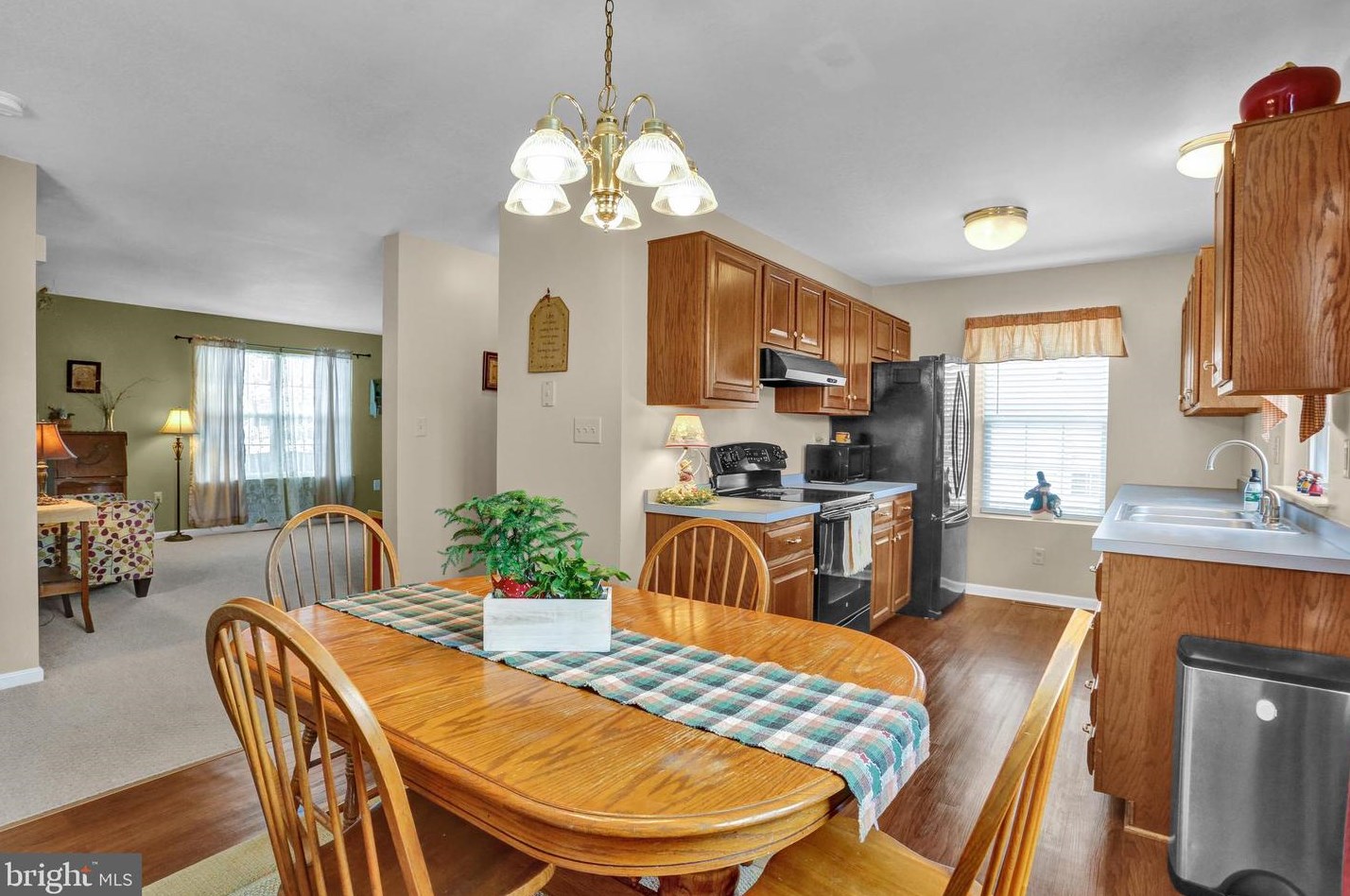 1007 Amity Cir, Reading PA  19605-3257 exterior