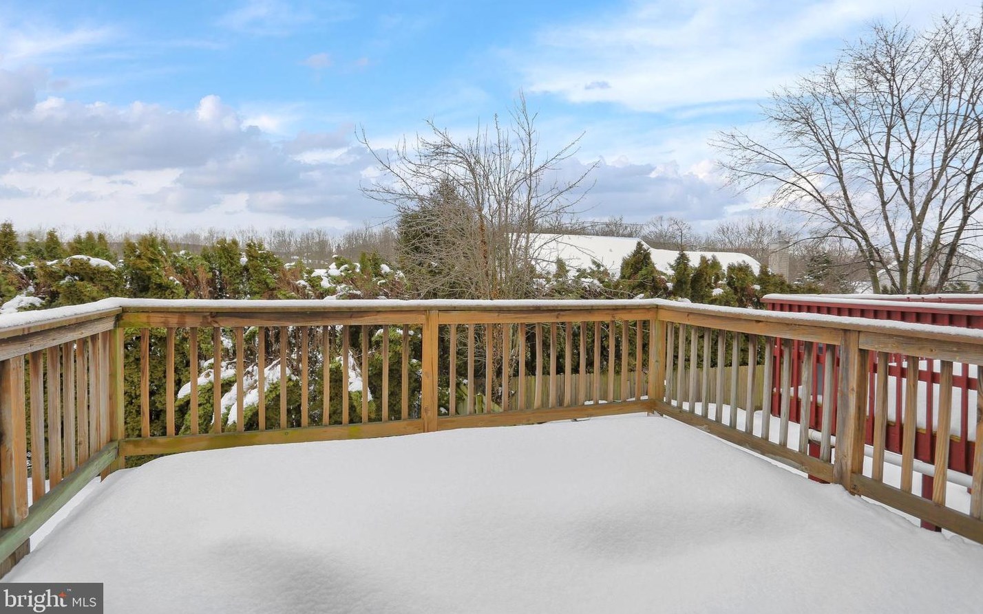 1007 Amity Cir, Reading PA  19605-3257 exterior