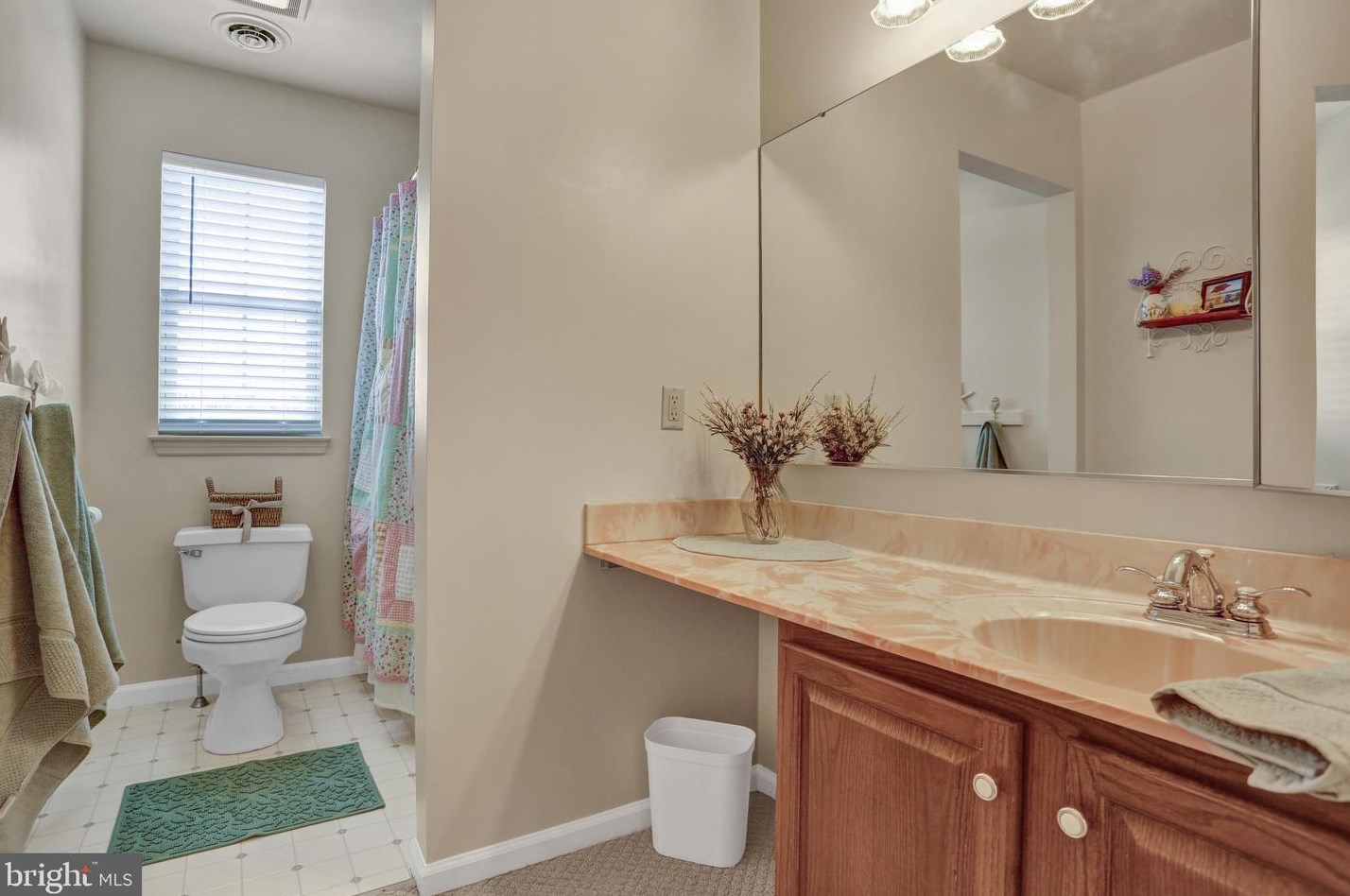 1007 Amity Cir, Reading PA  19605-3257 exterior