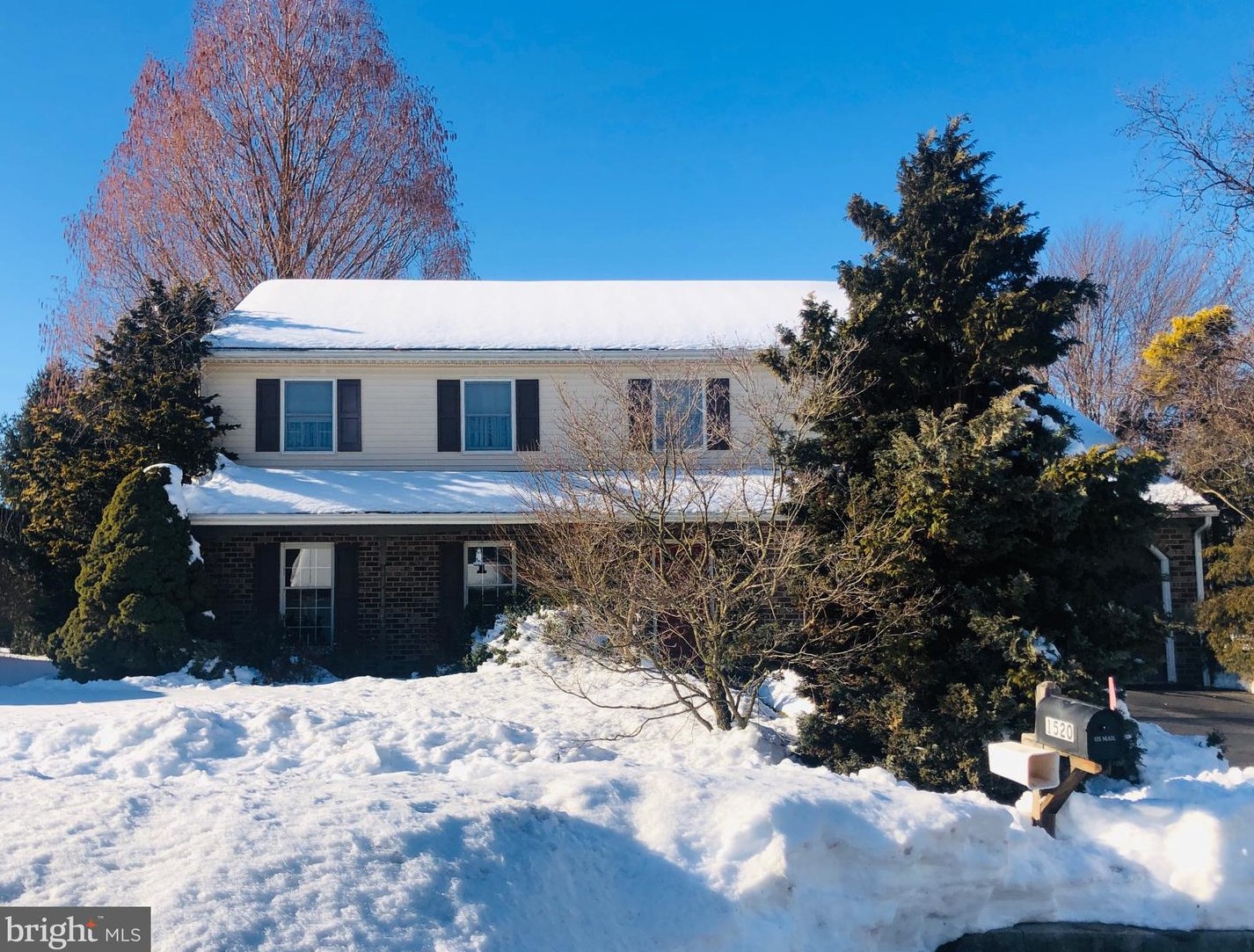 1520 Colony Dr, Reading, PA 19610-1145