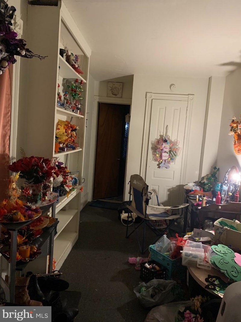 1032 Windsor St, Reading, PA 19604-2335