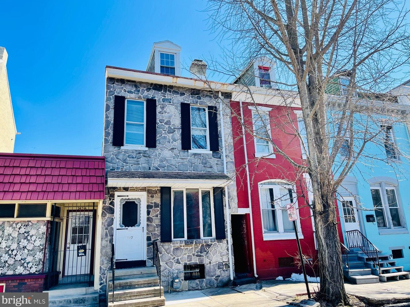 347 10th St, Reading, PA 19602-1916