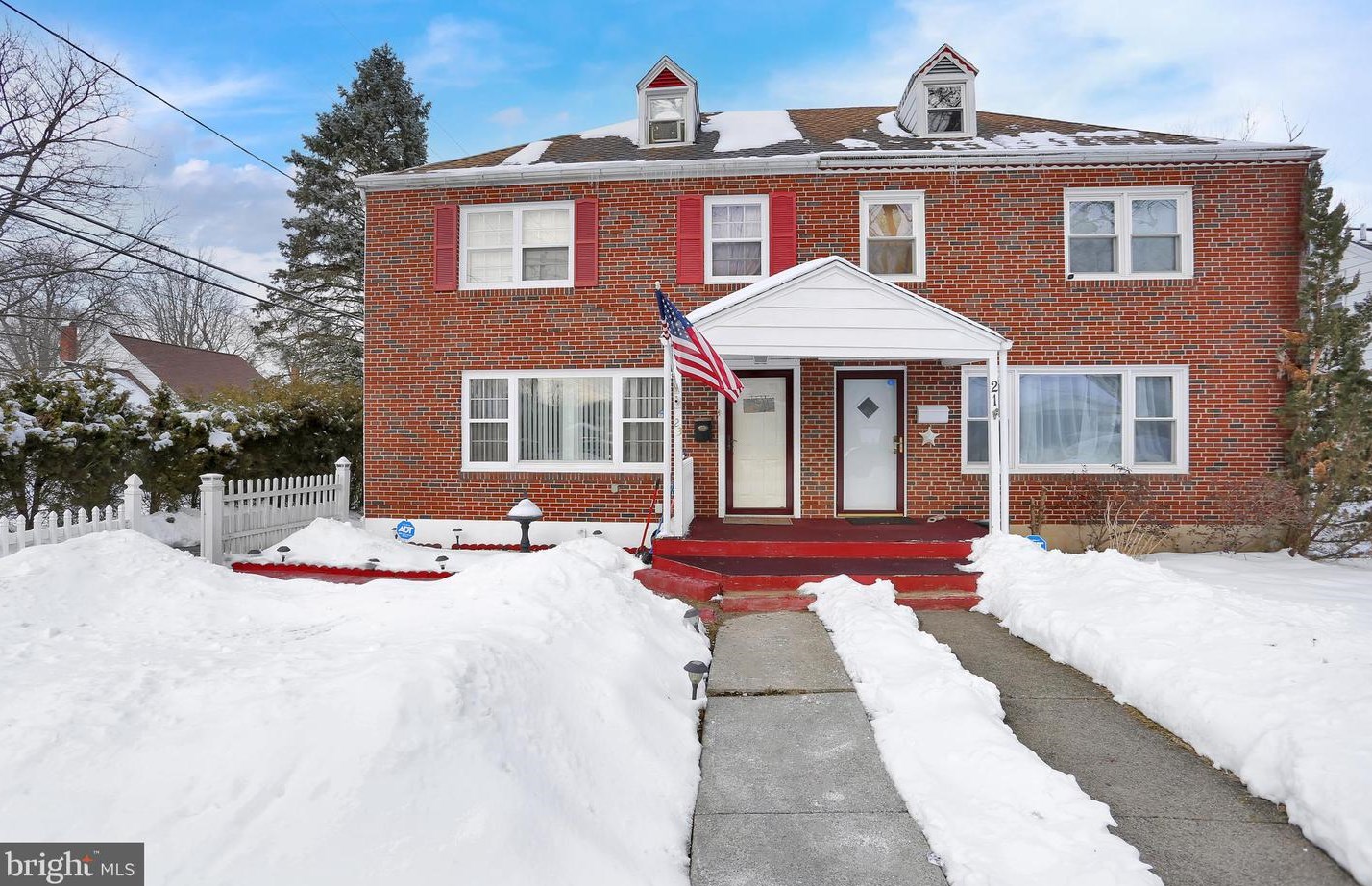 23 Lawndale Rd, Reading, PA 19610-1952
