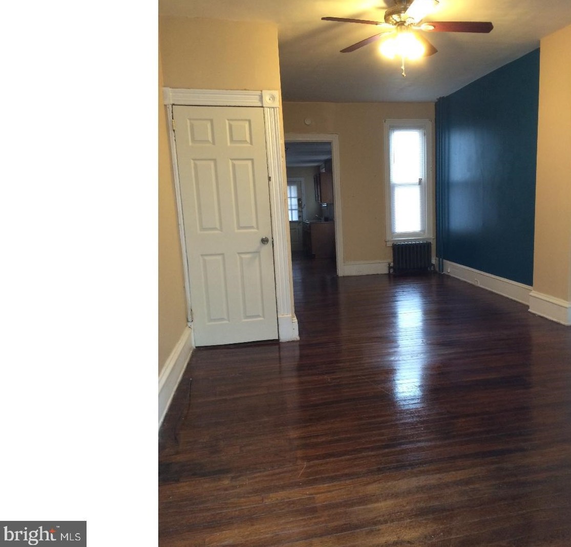 454 Birch St, Reading, PA 19604-2814