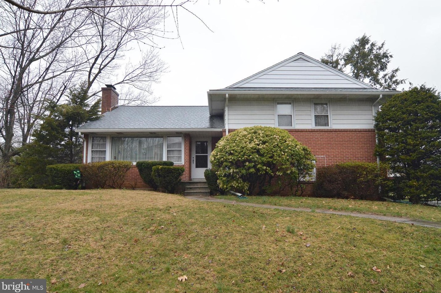 1333 Delaware Ave, Reading, PA 19610-2121