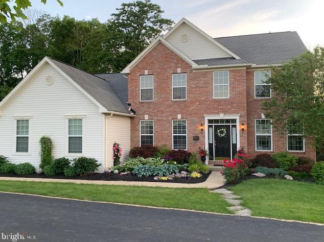 105 Ellsworth Dr, Reading, PA 19608-9054
