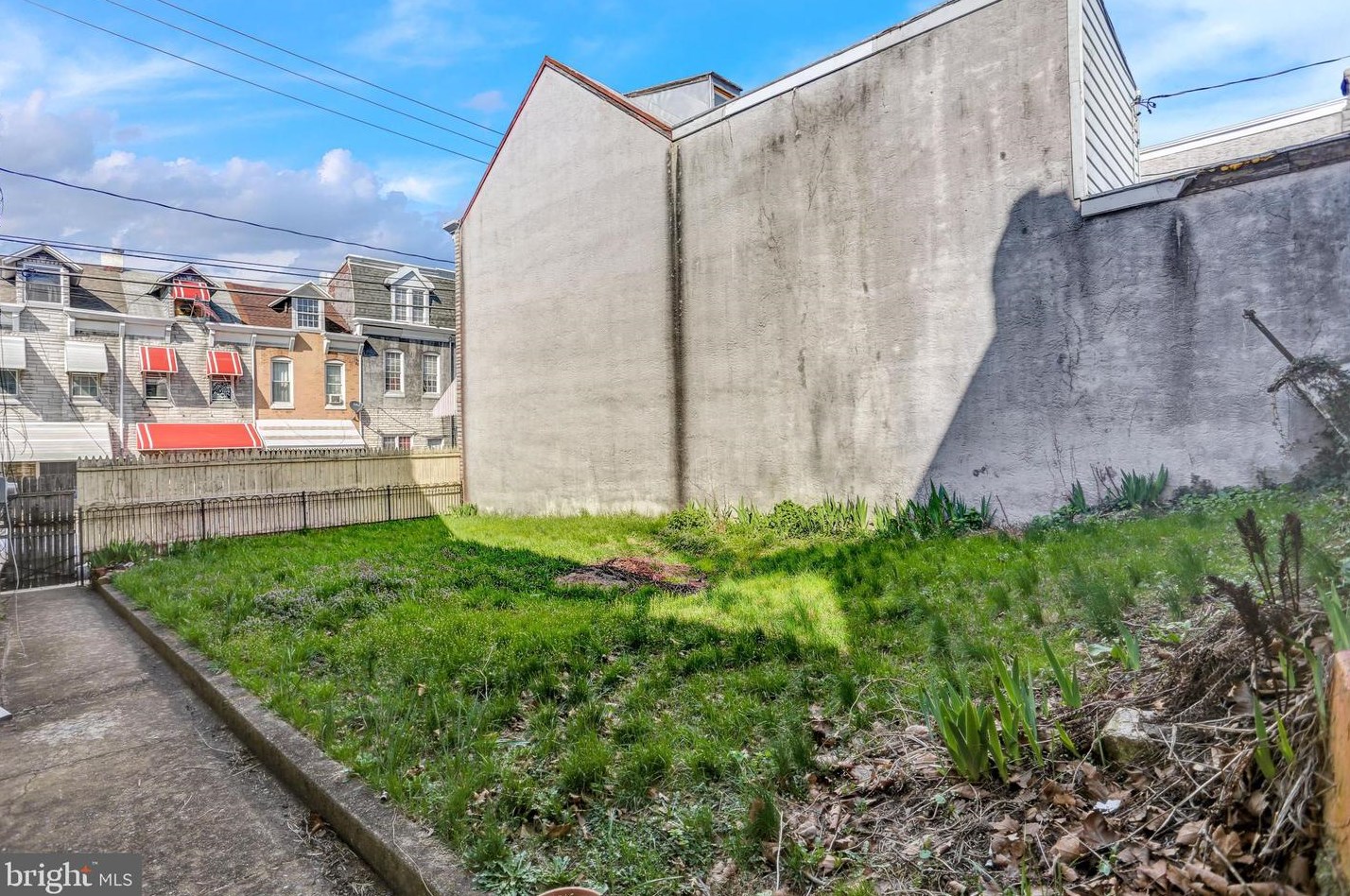 1252 Cotton St, Reading, PA 19602-2068