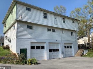 105 Hazel St, Moselem, PA 19526