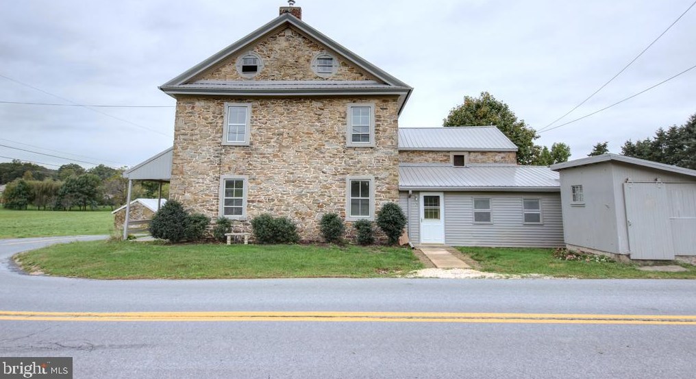 93 Cider Mill Rd, Mertztown, PA 19539-9641