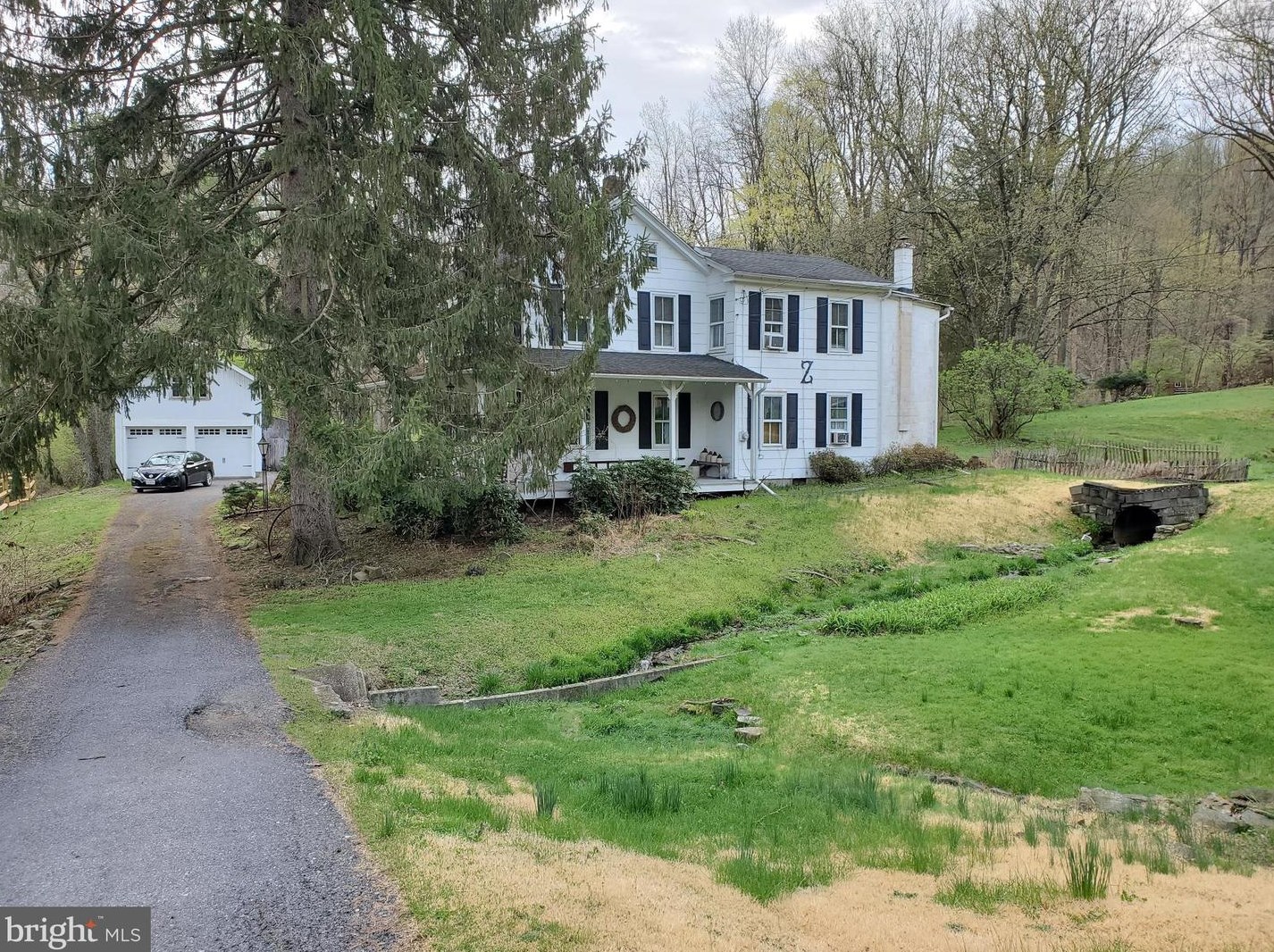 221 Main St, Hummels Store, PA 19540