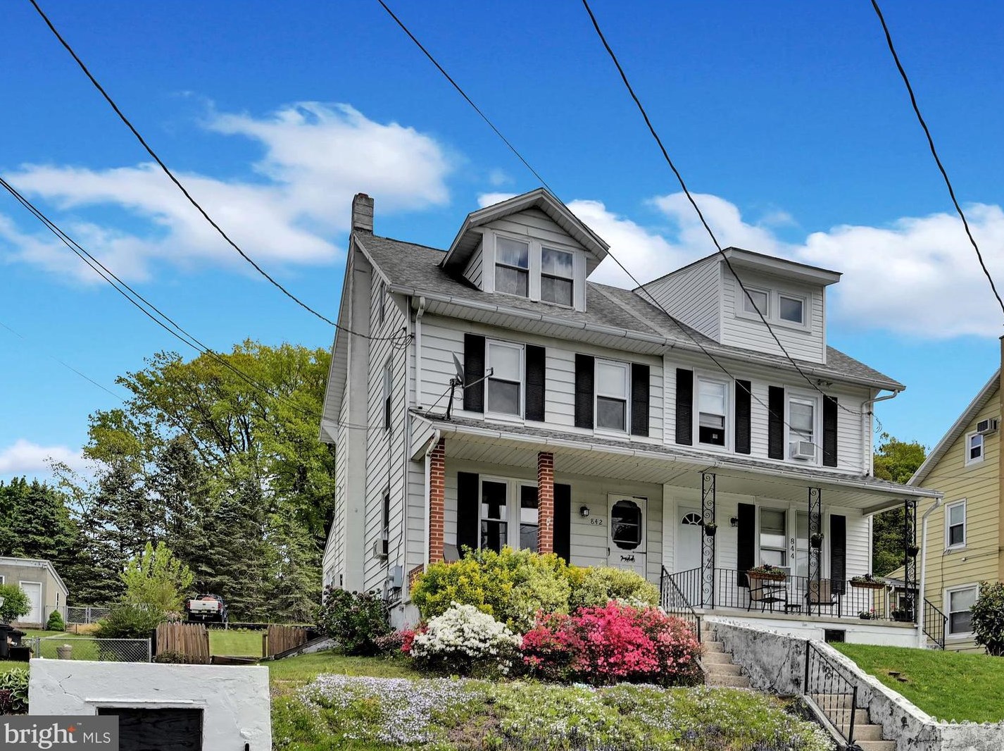 842 Scenic Dr, Hummels Store, PA 19540-2000