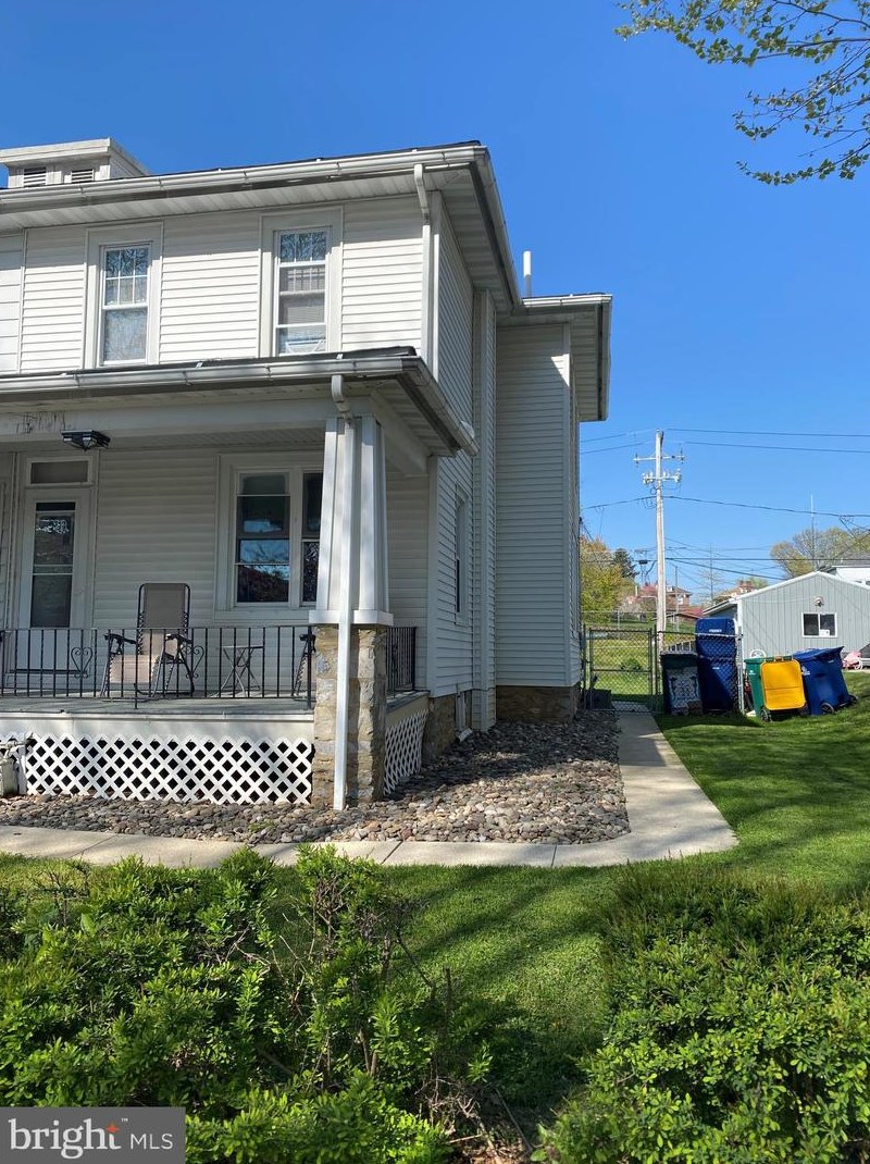 124 Intervilla Ave, Reading, PA 19609-1646