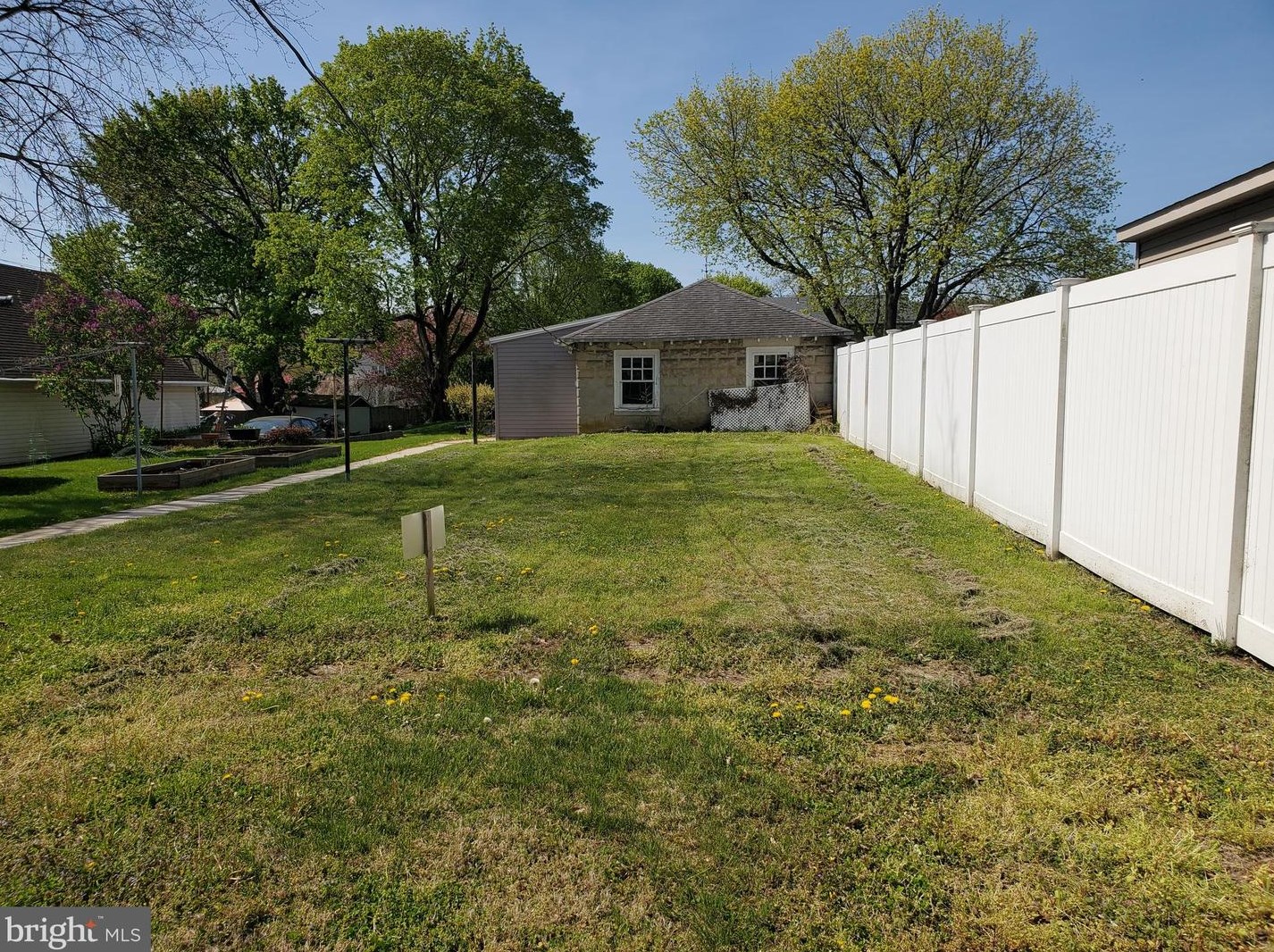 222 Penn Ave, Robesonia PA  19551-1530 exterior
