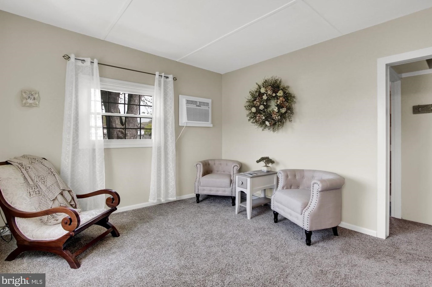 56 Amity Ave, Douglassville PA  19518-8963 exterior