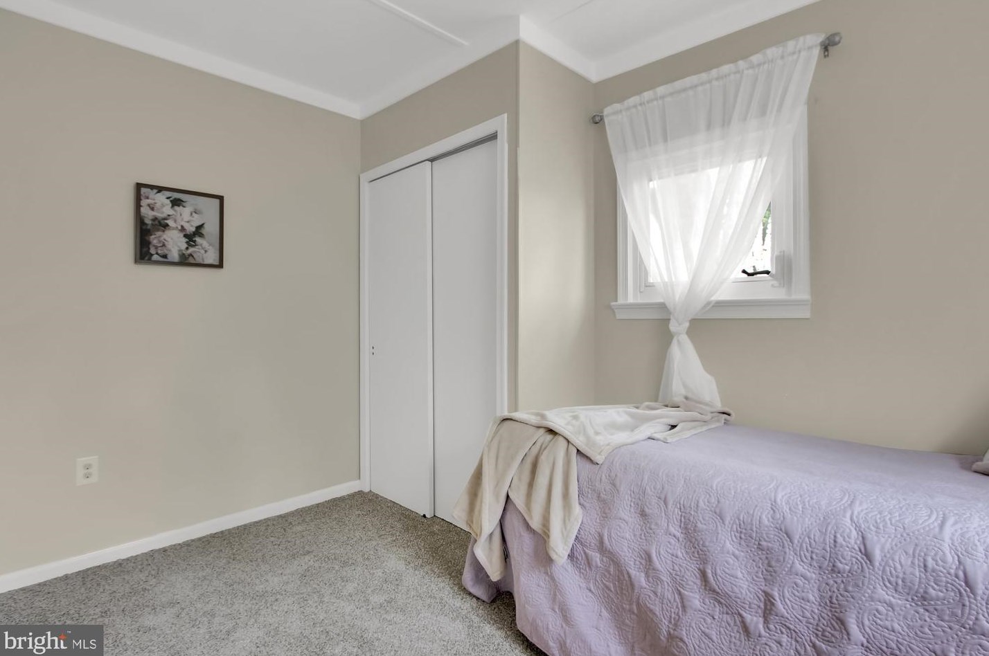 56 Amity Ave, Douglassville PA  19518-8963 exterior