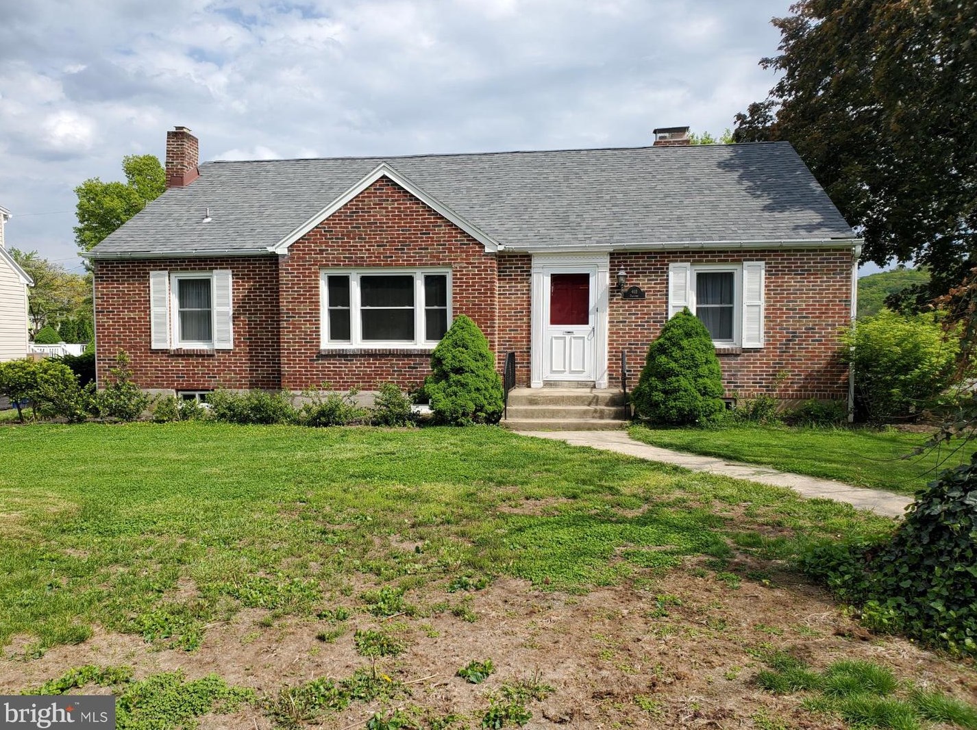 411 Parkside Ave, Reading, PA 19607-1025