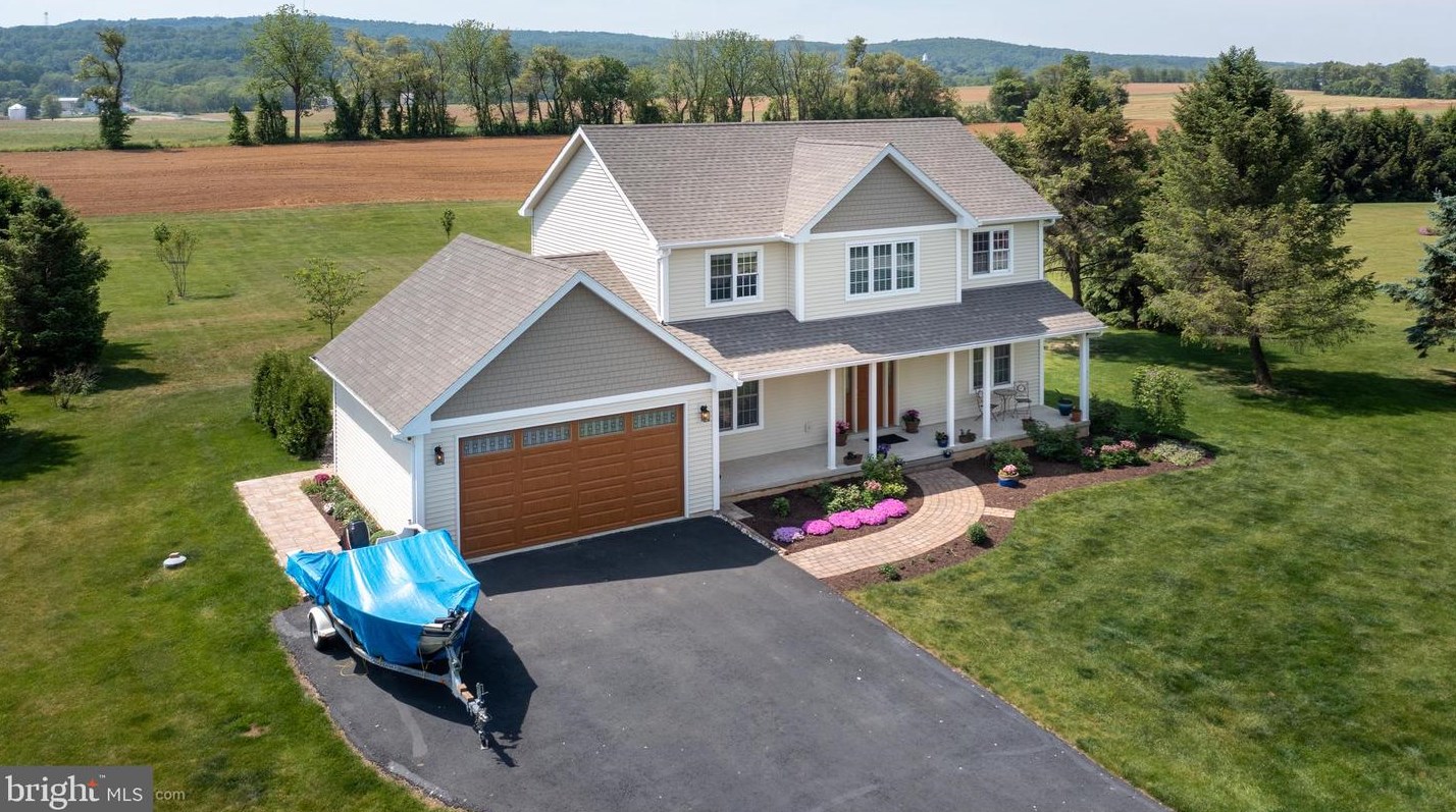 50 Kurt Dr, Mertztown, PA 19539-9121