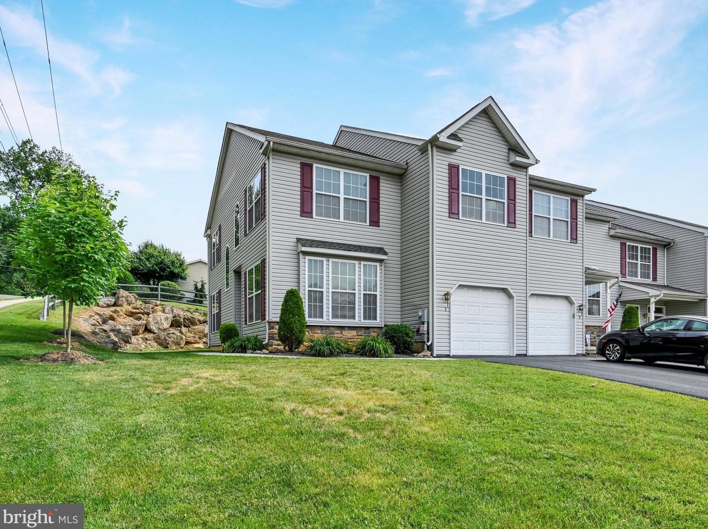1 Emily Ct, Reading, PA 19606-9055