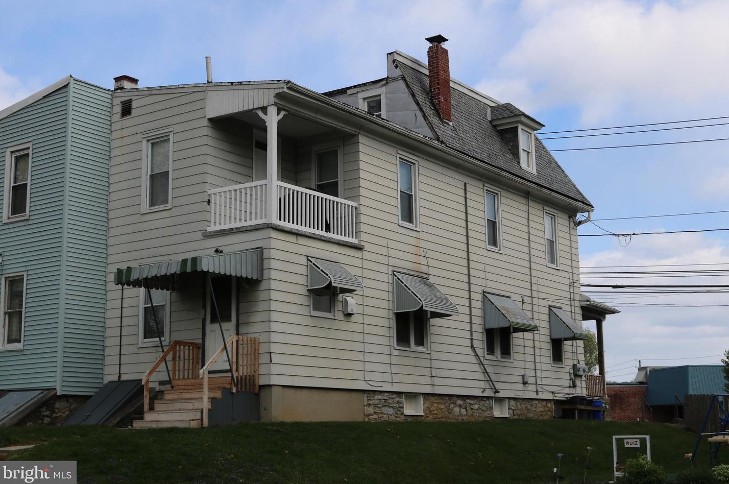 25 Mull Ave, Reading, PA 19608