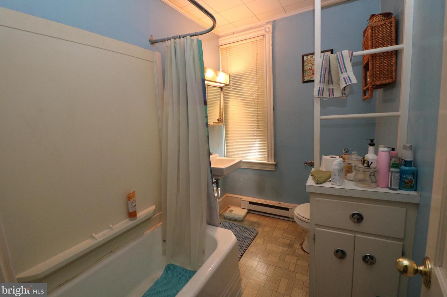 25 Mull Ave, Reading PA  exterior