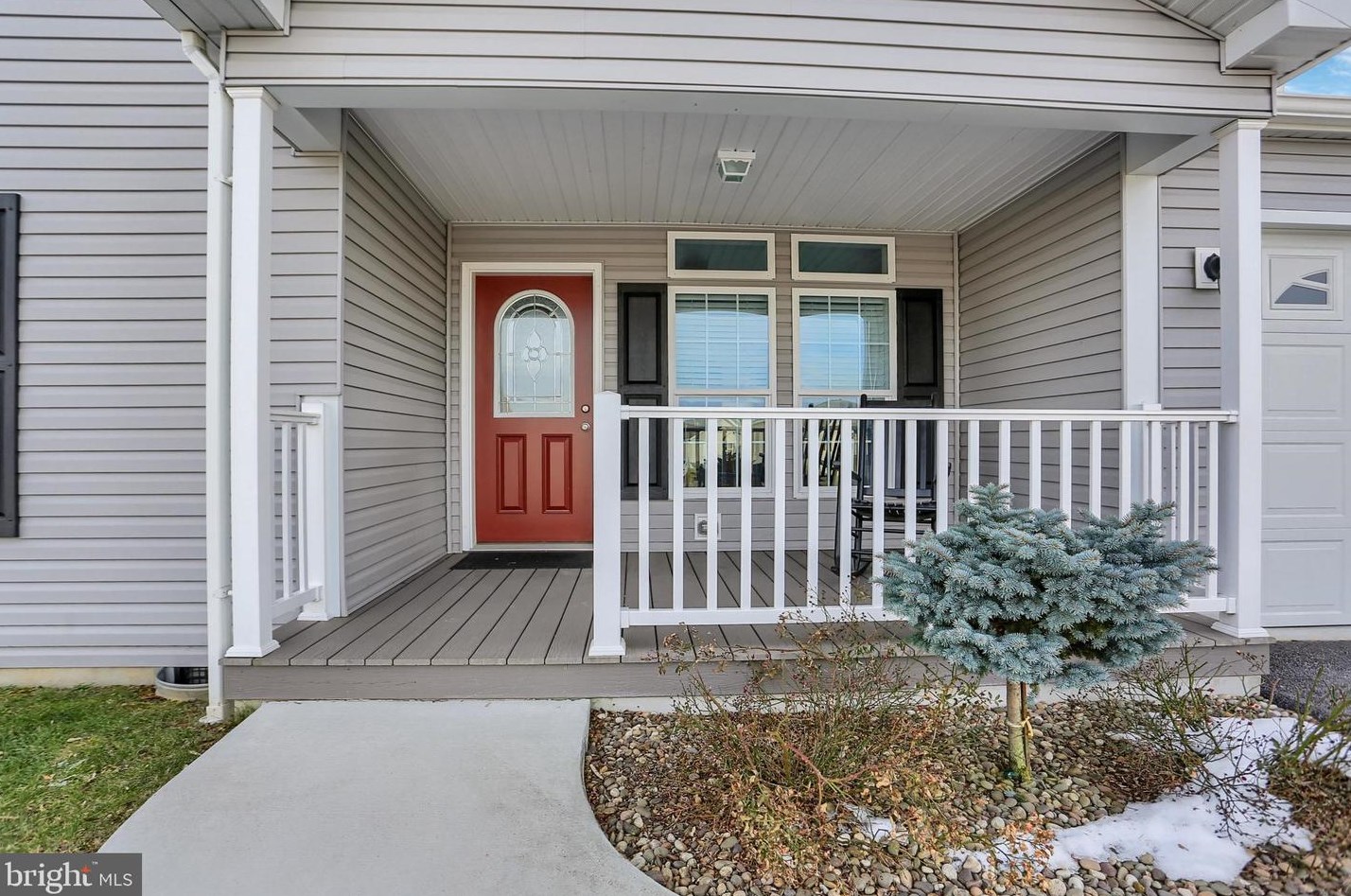 5 Laurie Dr, Lees Cross Roads, PA 17257