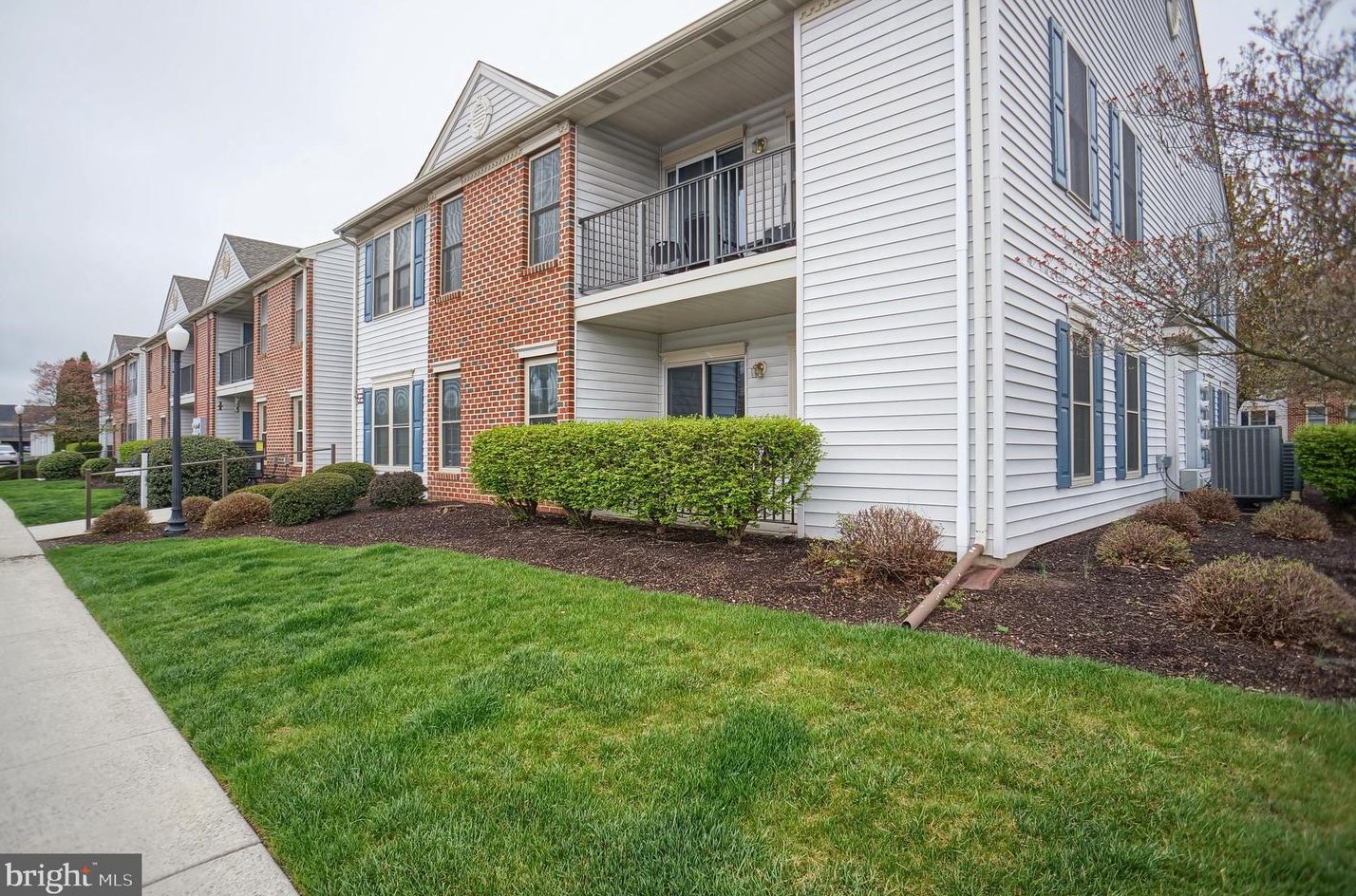 5401 Oxford Dr #17, Navy Sup Dpt, PA 17055