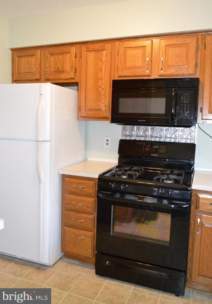 26 Brian Dr, Carlisle, PA 17015