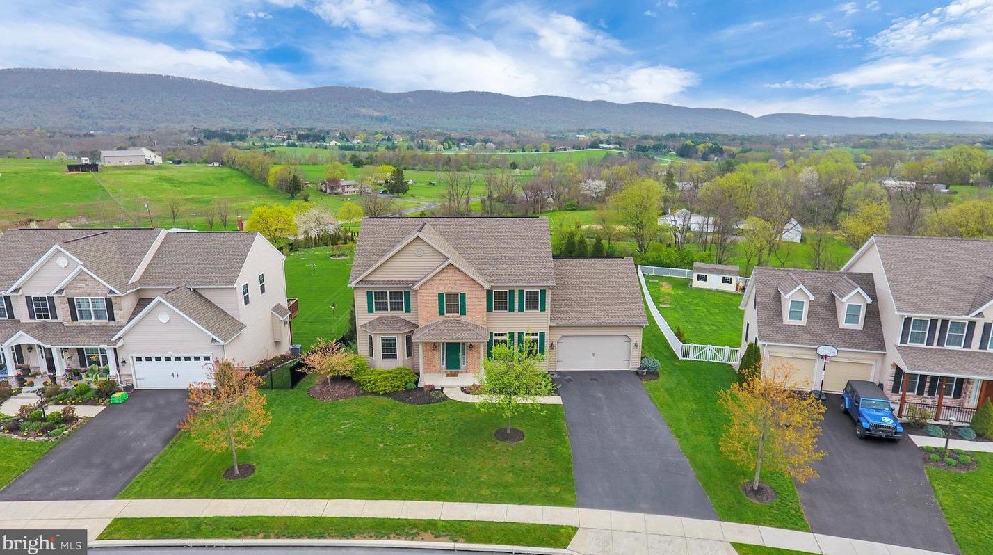 713 Appalachian Ave, Carlisle, PA 17013
