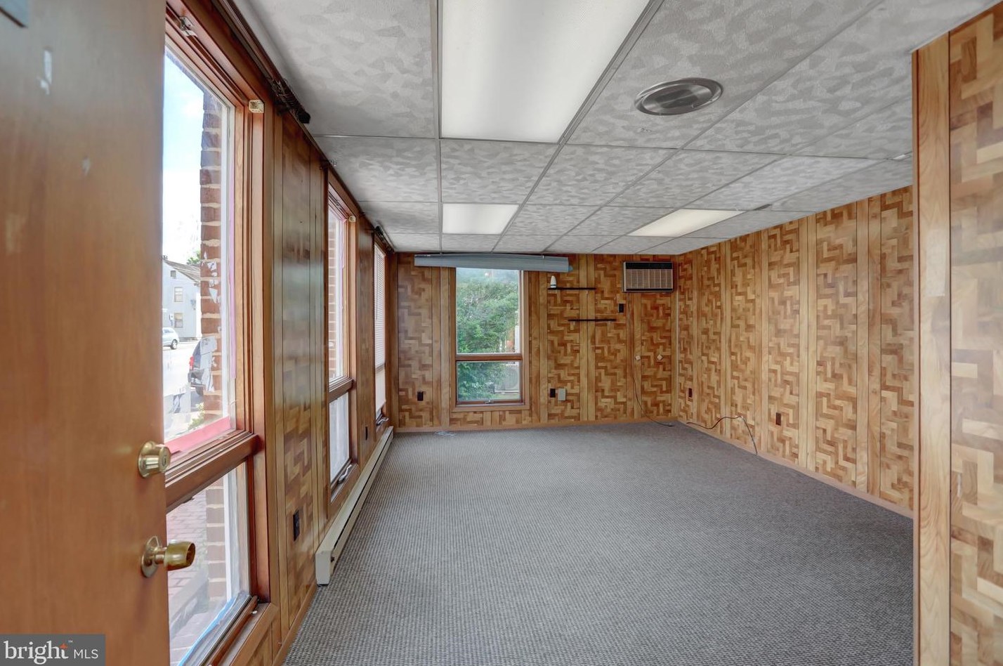 6 E Main St, Camp Hill, PA 17011