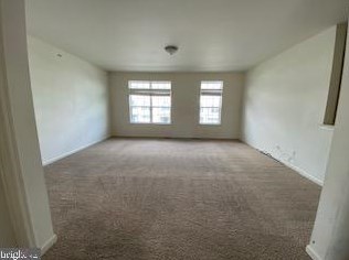 8 Jay Cir, Lemoyne, PA 17043