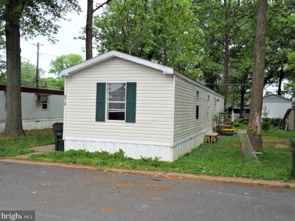 414 Venice Ave, Carlisle, PA 17015