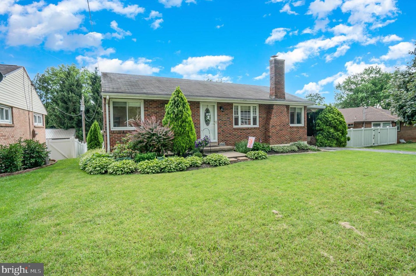 2935 Morningside Dr, Camp Hill, PA 17011