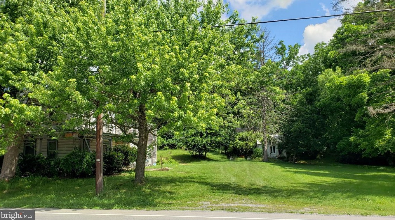 1548 W Trindle Rd, Carlisle, PA 17015