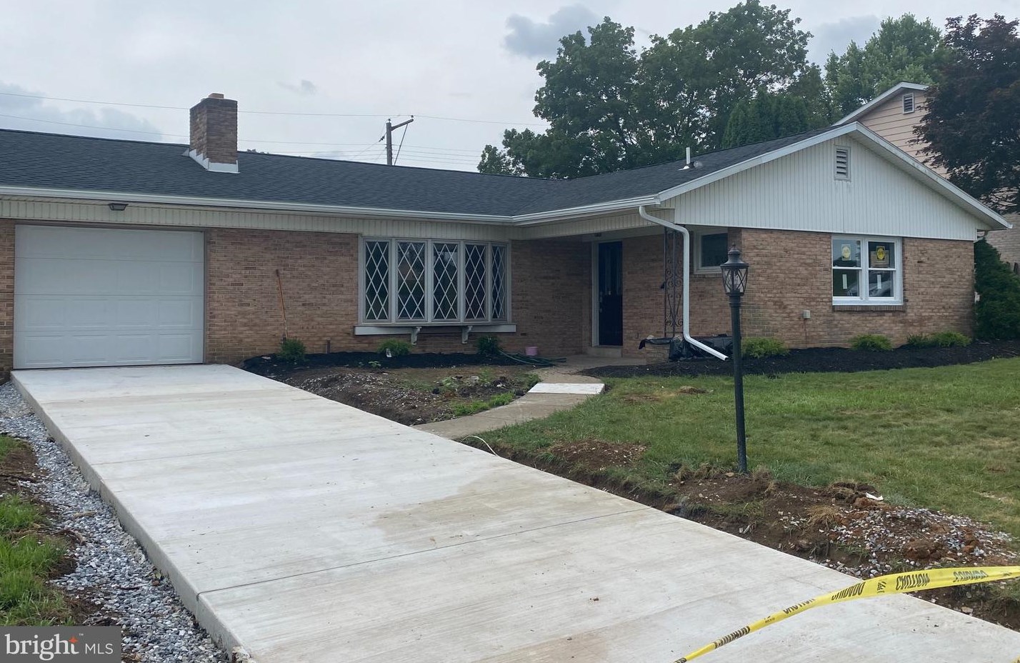 21 W Shore Dr, Camp Hill, PA 17011