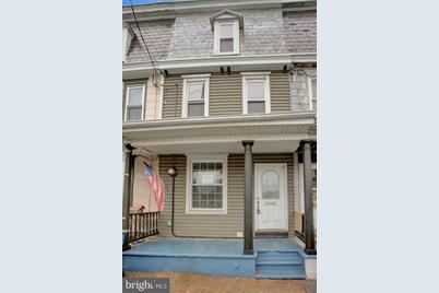 205 5th Street - Photo 1