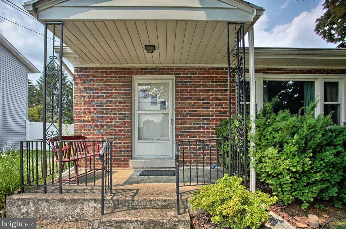 3000 Morningside Dr, Camp Hill, PA 17011