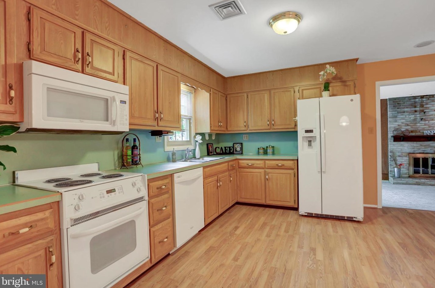 306 Fireside Dr, Camp Hill, PA 17011