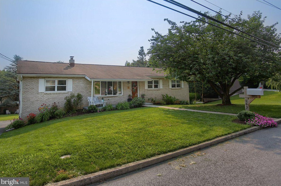 263 Hillcrest Rd, Camp Hill, PA 17011